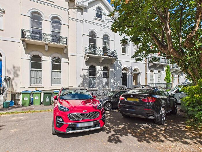 2 Bedroom Apartment For Sale In St. Georges Road, Cheltenham, Gloucestershire, GL50