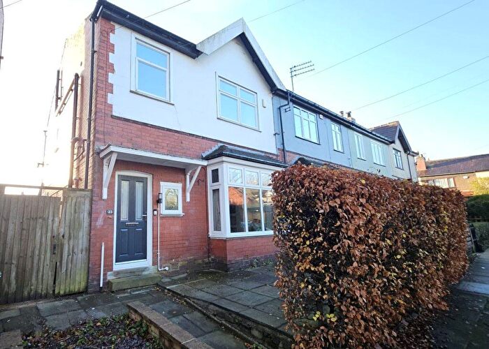 4 Bedroom End Of Terrace House For Sale In Woodstock Drive, Smithills, Bolton., BL1