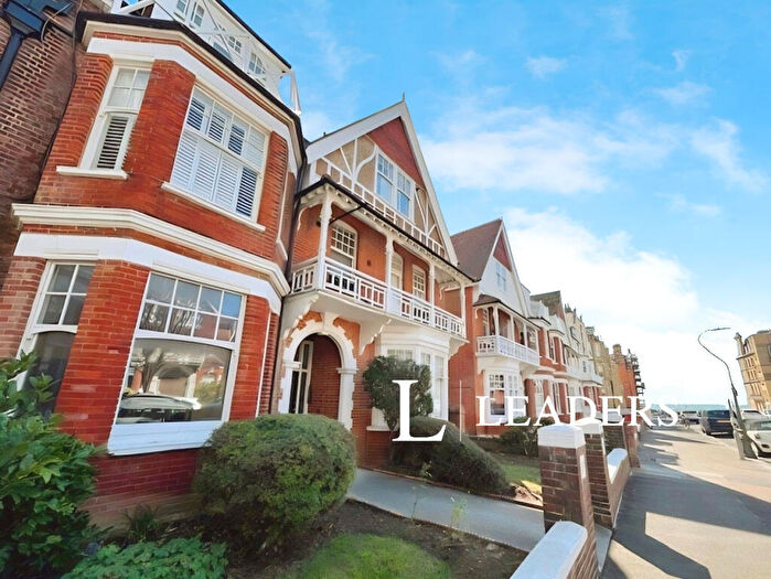 2 Bedroom Apartment To Rent In Third Avenue, Hove, BN3