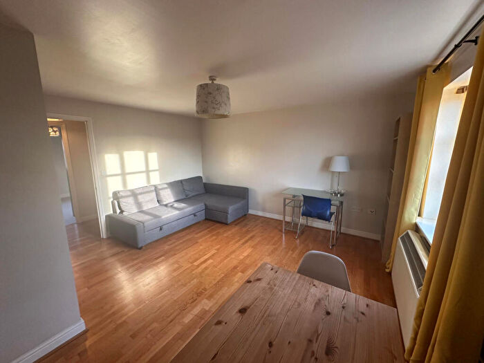 2 Bedroom Apartment To Rent In Otter Close, London, E15