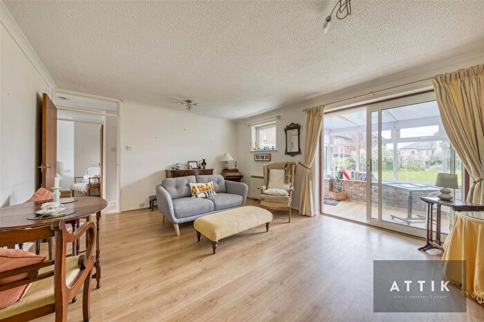 2 Bedroom Detached Bungalow For Sale In The Limes, London Road, Halesworth, IP19