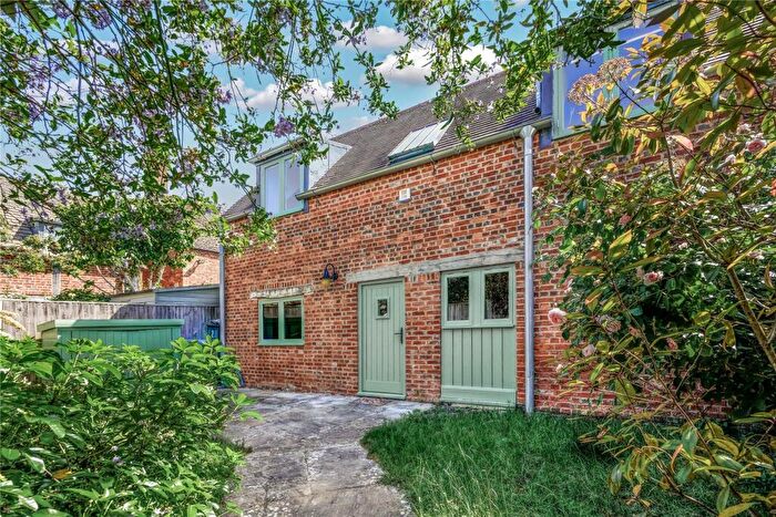 2 Bedroom Detached House For Sale In Acre End Street, Eynsham, Witney, Oxfordshire, OX29