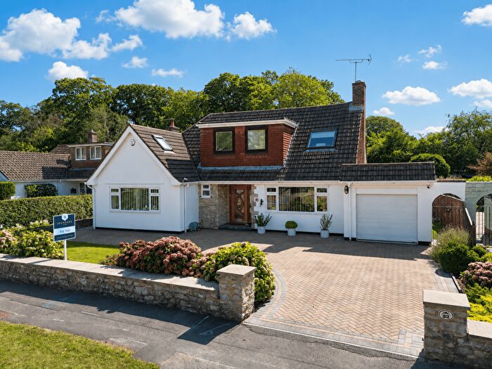 4 Bedroom Detached House For Sale In Rothesay Drive, Highcliffe, Christchurch, BH23