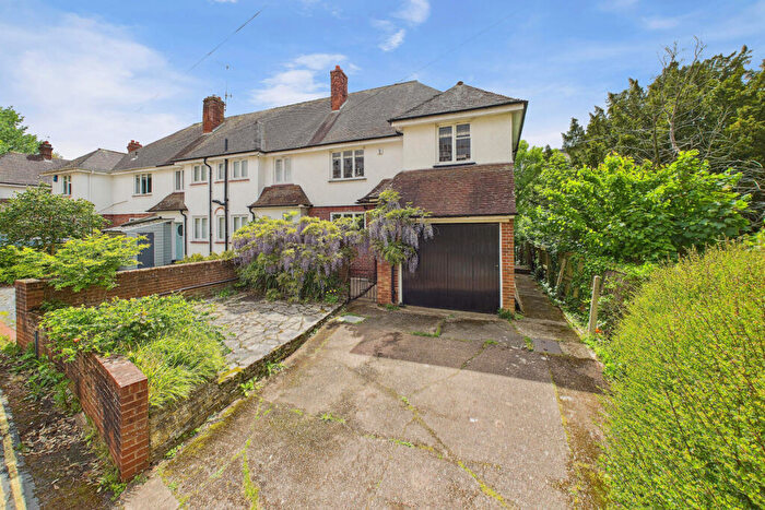 4 Bedroom End Of Terrace House For Sale In Howell Road, Exeter, EX4