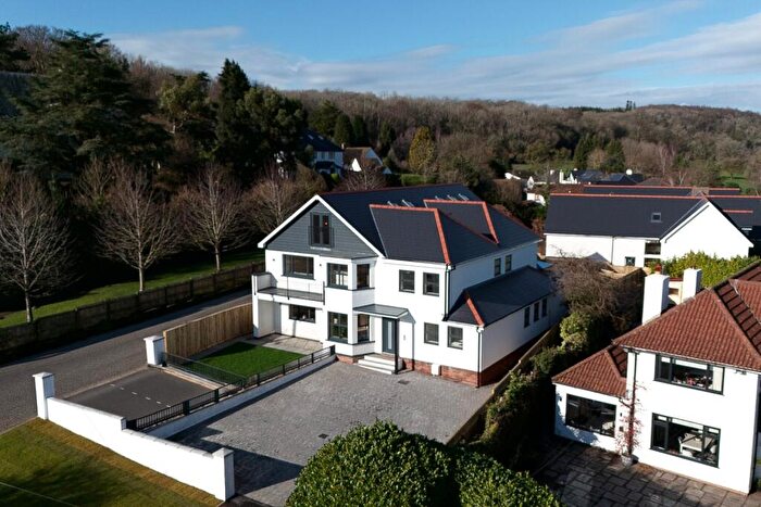 2 Bedroom Flat For Sale In Twyncyn, Dinas Powys, CF64