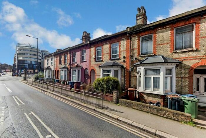 1 Bedroom Studio To Rent In Headstone Road, Harrow, HA1