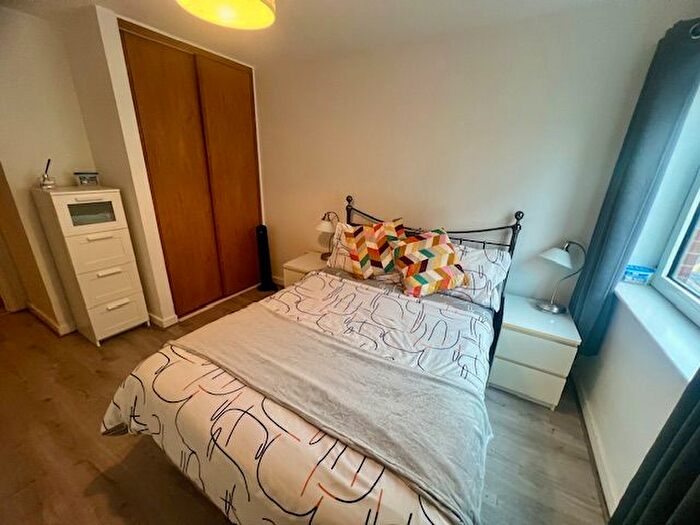 1 Bedroom Flat To Rent In Quayside, Bute Crescent, Cardiff, CF10