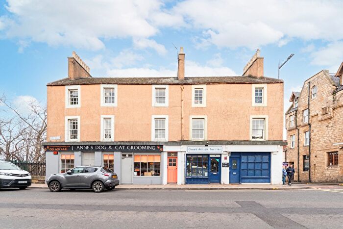 3 Bedroom Flat For Sale In / Portobello High Street, Edinburgh, EH15