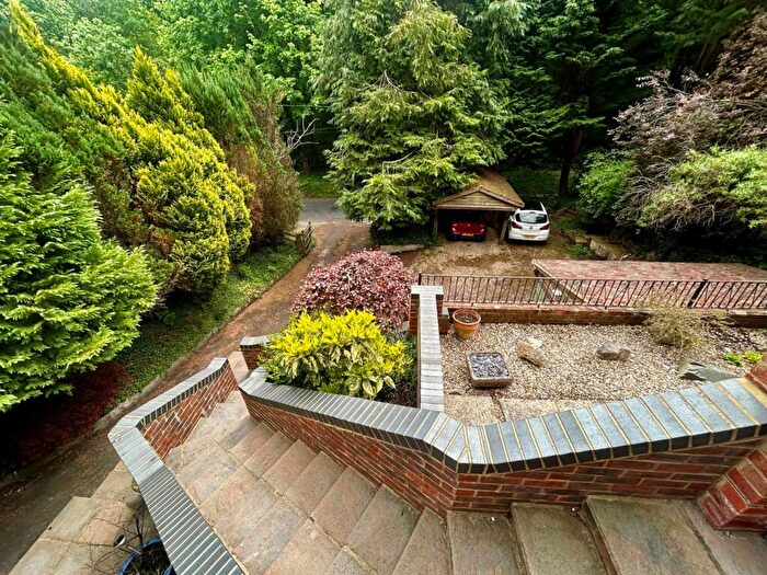 4 Bedroom Detached House For Sale In Medstead Road, Beech, Alton, Hampshire, GU34