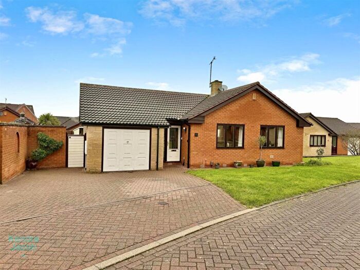 2 Bedroom Detached Bungalow For Sale In Southern Wood, Worksop, S80
