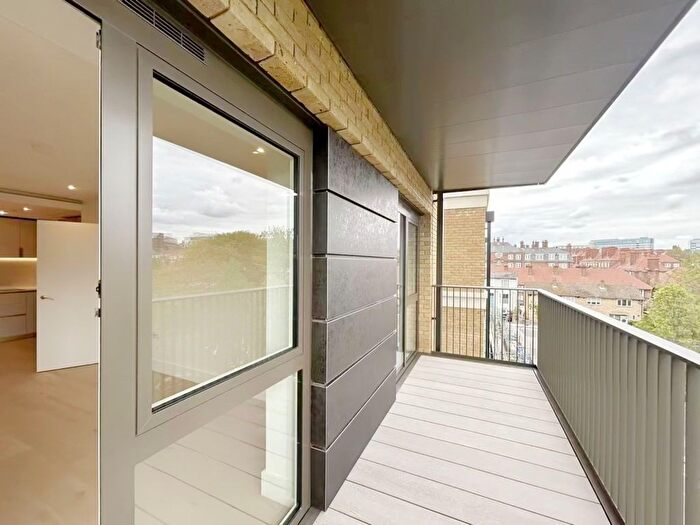 2 Bedroom Flat To Rent In Parr's Way, London, W6