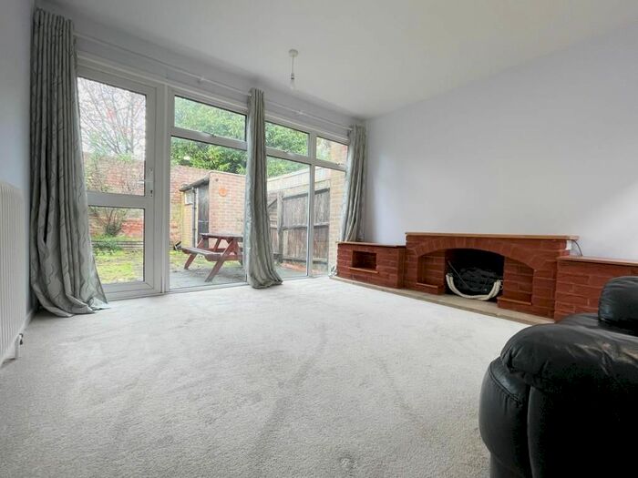 3 Bedroom Terraced House To Rent In Galgate Close, Southfields, SW19