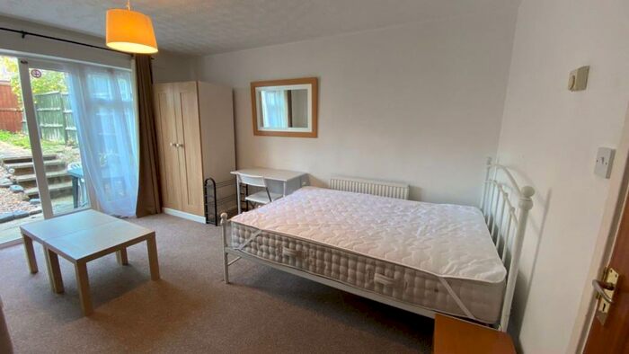 2 Bedroom House To Rent In Henry Court, Canterbury Ref -, CT1