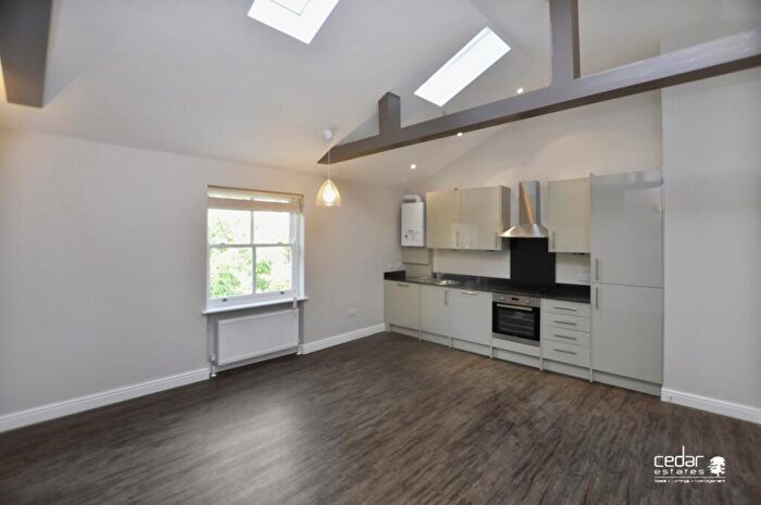 1 Bedroom Flat To Rent In Exeter Road, Kilburn, NW2