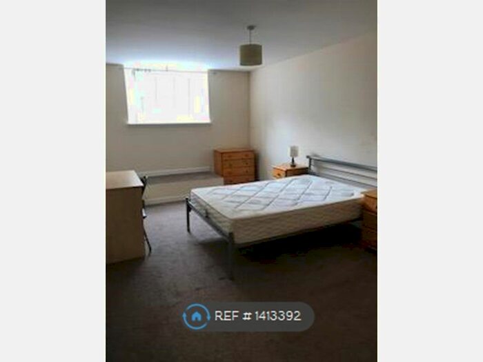 2 Bedroom Flat To Rent In John Knox Court, Aberdeen, AB24