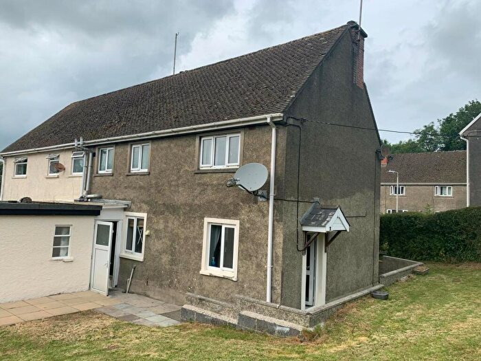 3 Bedroom House To Rent In Isfryn, Llangynong, SA33