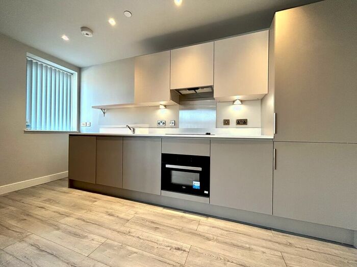 2 Bedroom Apartment To Rent In Steel House, The Metalworks, Slough, SL2