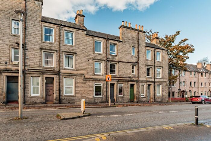 2 Bedroom Flat For Sale In Easter Road, Edinburgh, EH6
