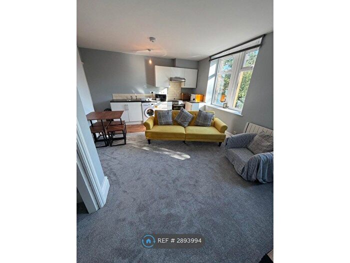 1 Bedroom Flat To Rent In New Market Street, Buxton, SK17