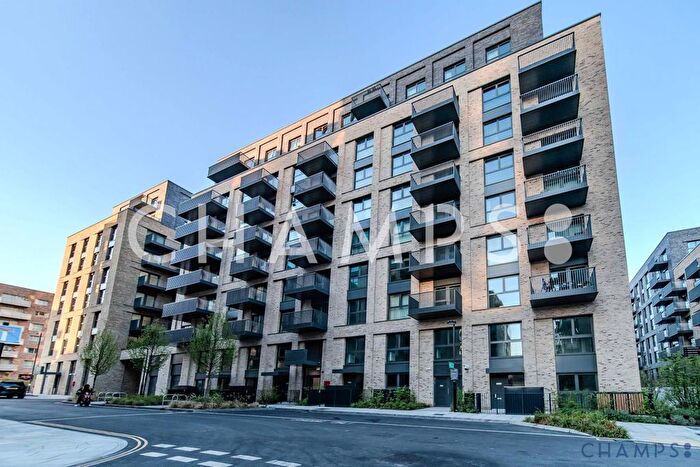 2 Bedroom Flat To Rent In Azure Apartments Dragonfly Walk, N4