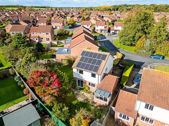 4 Bedroom Detached House For Sale In Dalmally Close, York, YO24