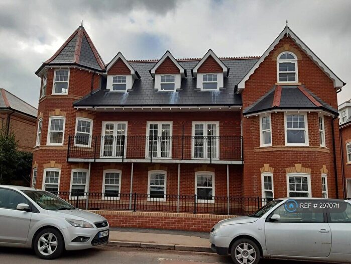 2 Bedroom Flat To Rent In Chapman Heights, Bournemouth, BH1