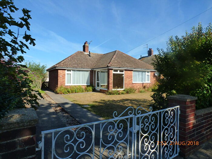 2 Bedroom Detached Bungalow To Rent In Belmont Gardens, Lowestoft, NR32