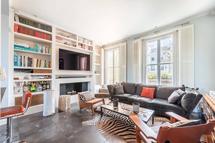 2 Bedroom Flat For Sale In Clarendon Road, Notting Hill, London, W11