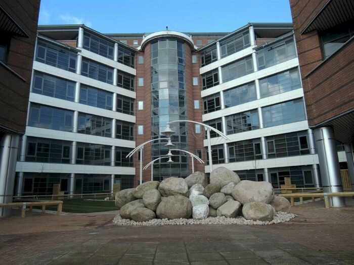 1 Bedroom Flat For Sale In Waterfront West, Brierley Hill, West Midlands, DY5