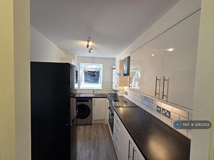1 Bedroom Flat To Rent In Braithwaite Avenue, Romford, RM7