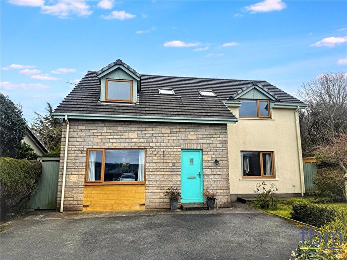 4 Bedroom Detached House For Sale In Hywel Way, Pembroke, Pembrokeshire, SA71