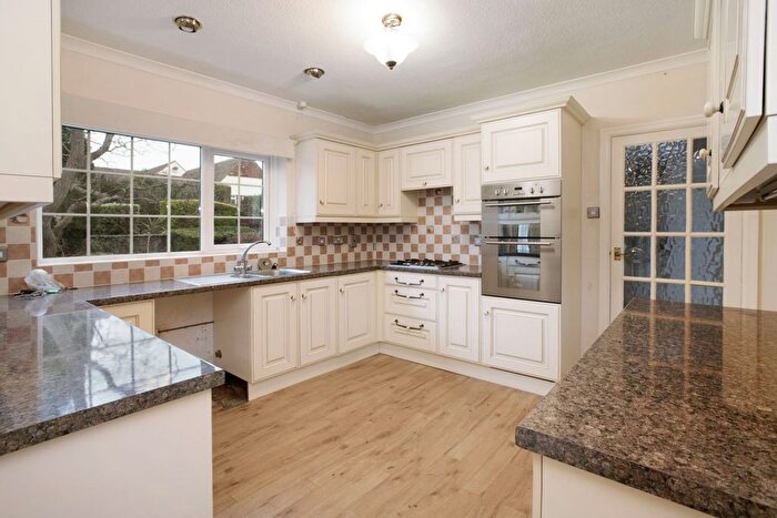 2 Bedroom Bungalow For Sale In Southdowns Road, Dawlish, EX7