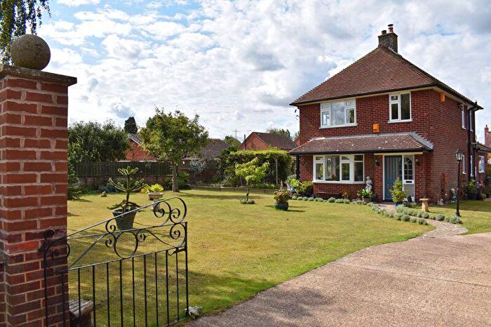 4 Bedroom Detached House For Sale In Main Road, Besthorpe, NG23