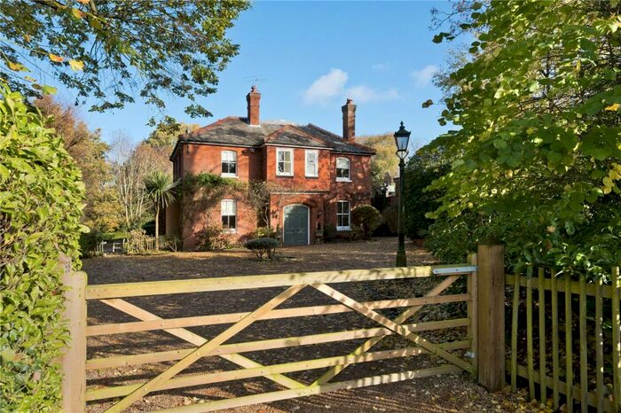 5 Bedroom Detached House To Rent In Lower Village Road, Ascot, Berkshire, SL5