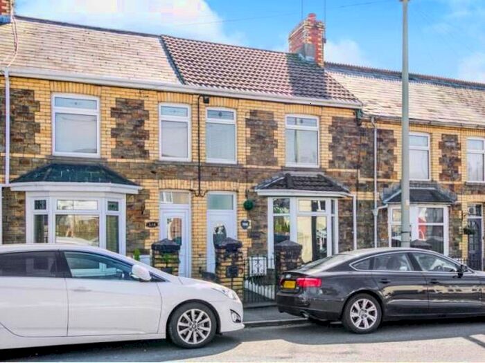 2 Bedroom Property To Rent In Penybont Road, Pencoed, Bridgend, CF35