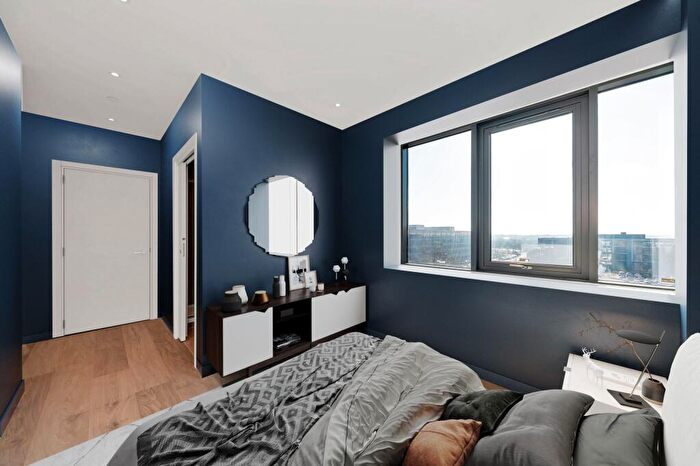 2 Bedroom Flat For Sale In Silbury Boulevard, Technology House, MK9
