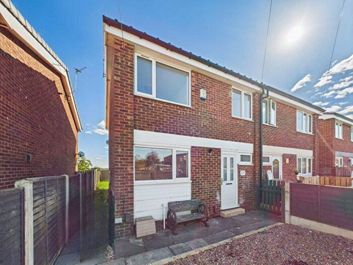 3 Bedroom Semi-Detached House To Rent In Chequers Close. Pontefract, WF8