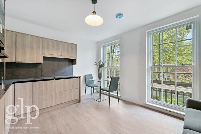 1 Bedroom Flat To Rent In Alleyn Court, Sussex Gardens, W2