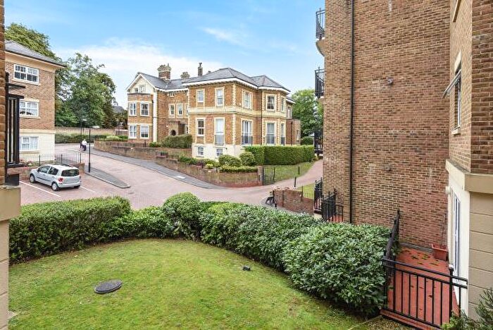 2 Bedroom Flat To Rent In The Huntley, Reading, RG30