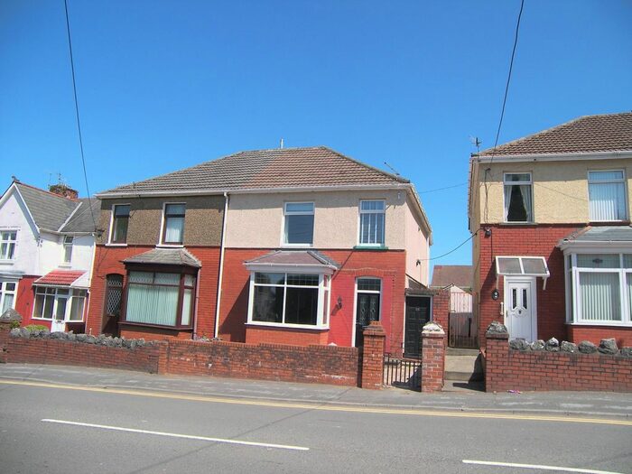 3 Bedroom Semi-Detached House To Rent In Cimla Road, Cimla, Neath SA11