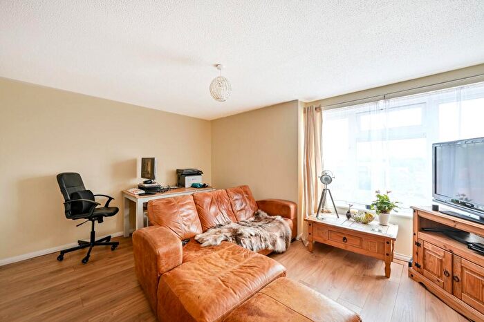 1 Bedroom Flat For Sale In Bedford House, Onslow Street, Guildford, Surrey, GU1