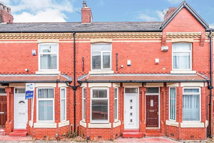 2 Bedroom Terraced House For Sale In Blandford Road, Salford, Greater Manchester, M6