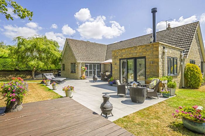 3 Bedroom Detached Bungalow For Sale In South Cerney, GL7