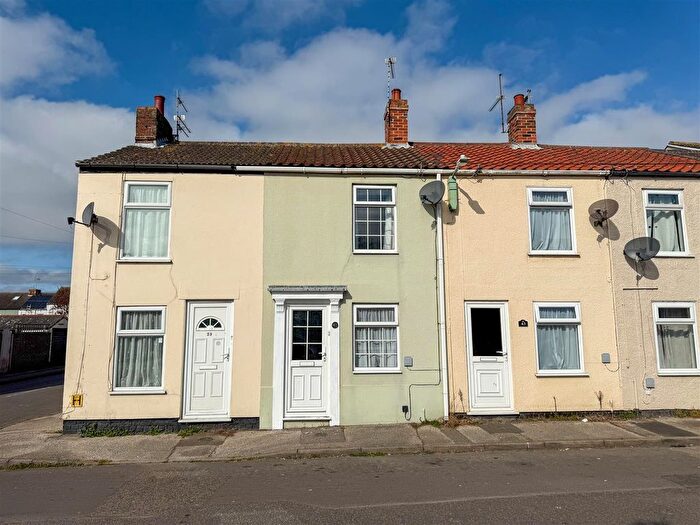 2 Bedroom Terraced House To Rent In Park Road, Lowestoft, NR32