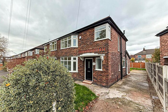3 Bedroom Semi-Detached House To Rent In Humphrey Crescent, Urmston, Manchester, M41