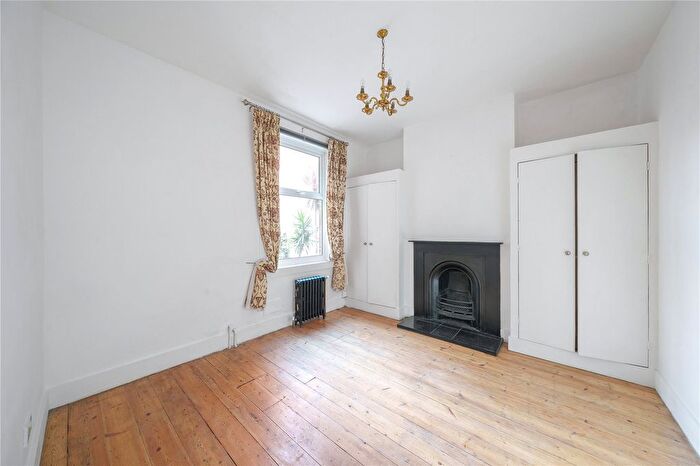 1 Bedroom Flat To Rent In Cornwall Road, London, N15