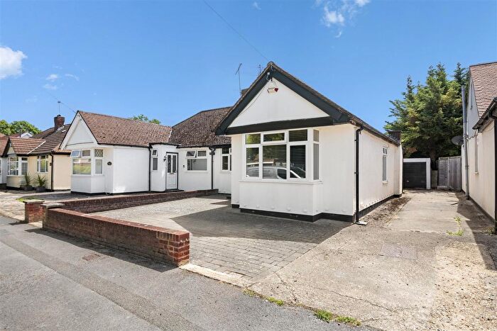 2 Bedroom Semi Detached Bungalow For Sale In Herlwyn Avenue, Ruislip, HA4