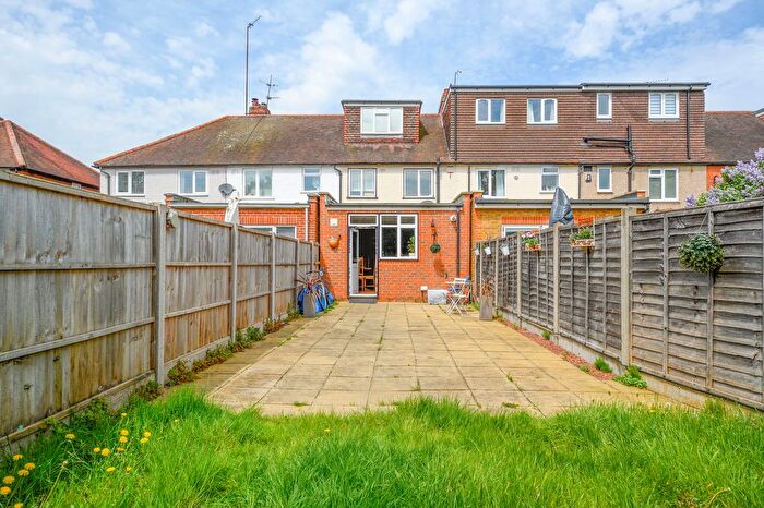 2 Bedroom Terraced House For Sale In Carlton Road, Walton-On-Thames, KT12