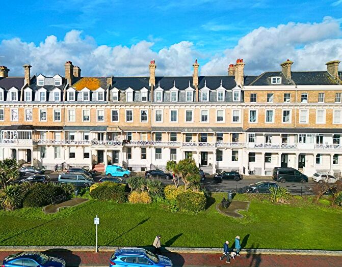 2 Bedroom Apartment For Sale In Heene Terrace, Worthing, BN11