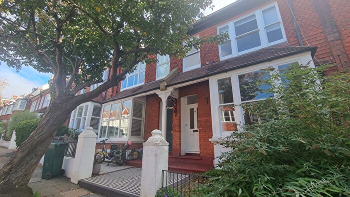 3 Bedroom Property To Rent In Chanctonbury Road, Hove, BN3